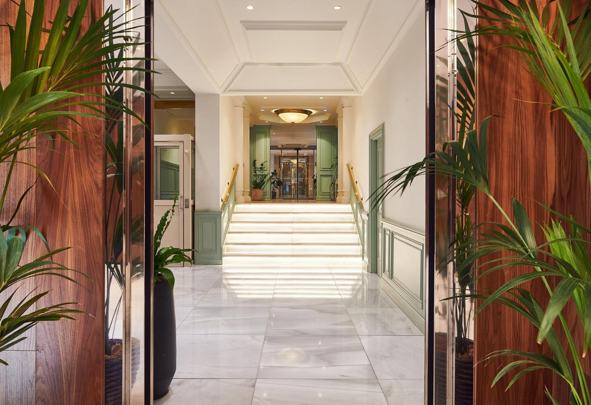The Level At Melia White House Hotel London Bagian luar foto